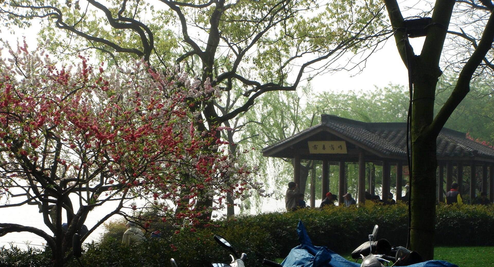 West Lake causeway